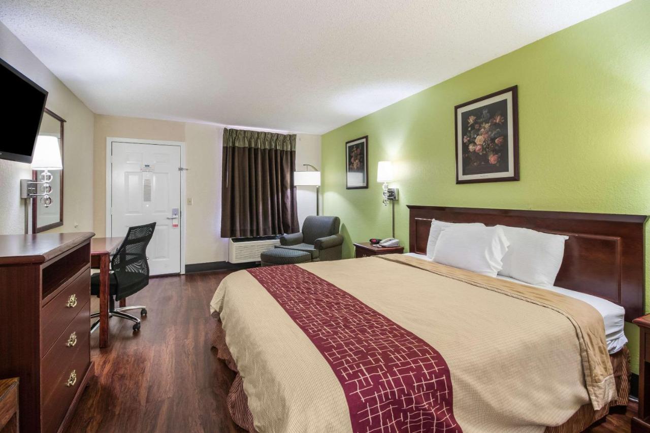 Rodeway Inn Bolivar Экстерьер фото