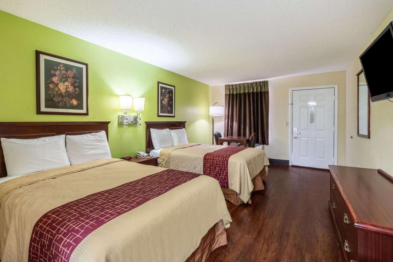 Rodeway Inn Bolivar Экстерьер фото